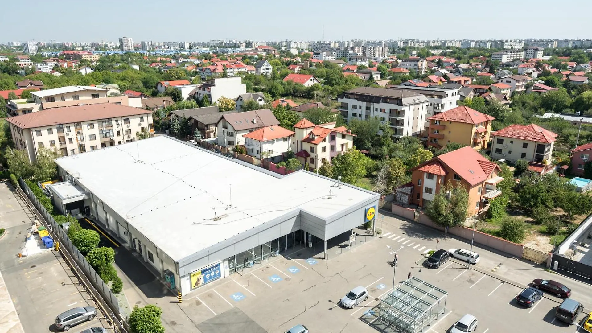 Majestic Apartments- With Parking Bucharest Romania