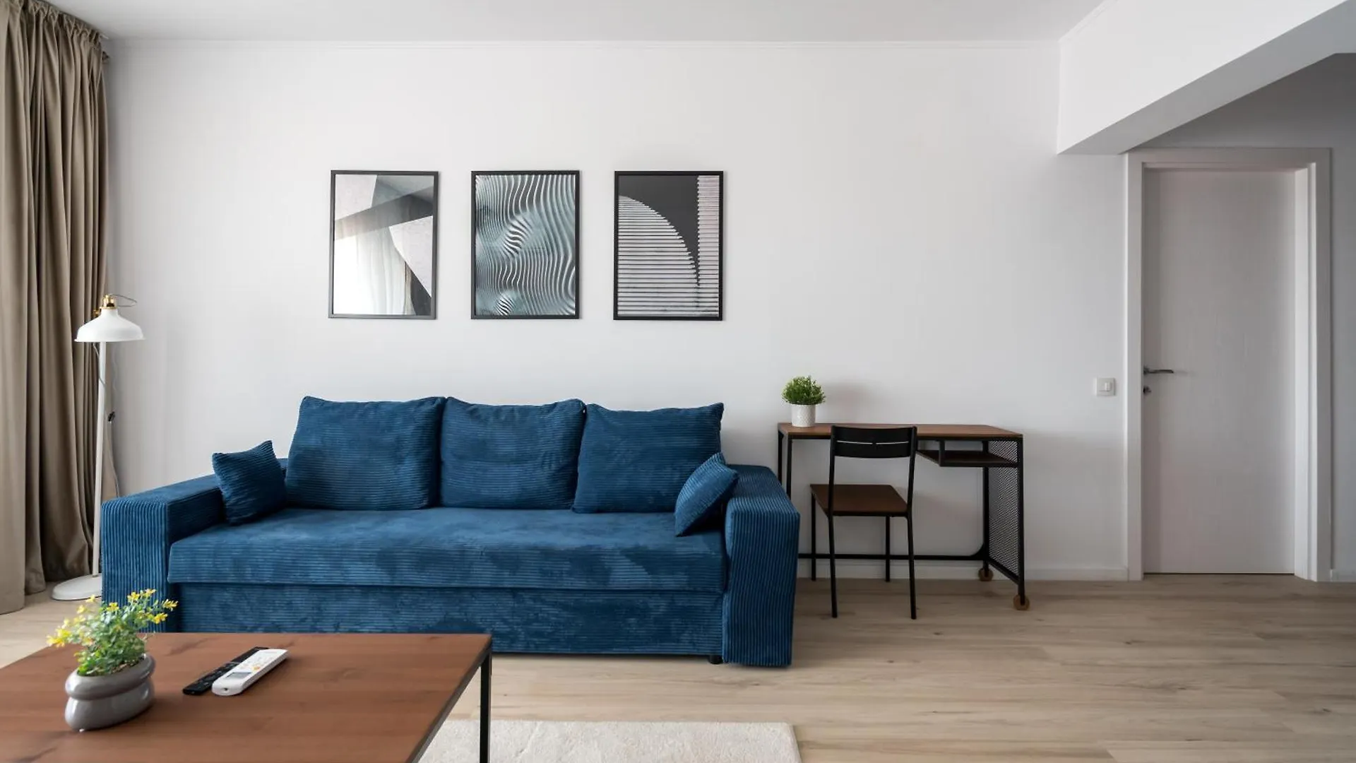 Majestic Apartments- With Parking Bucharest