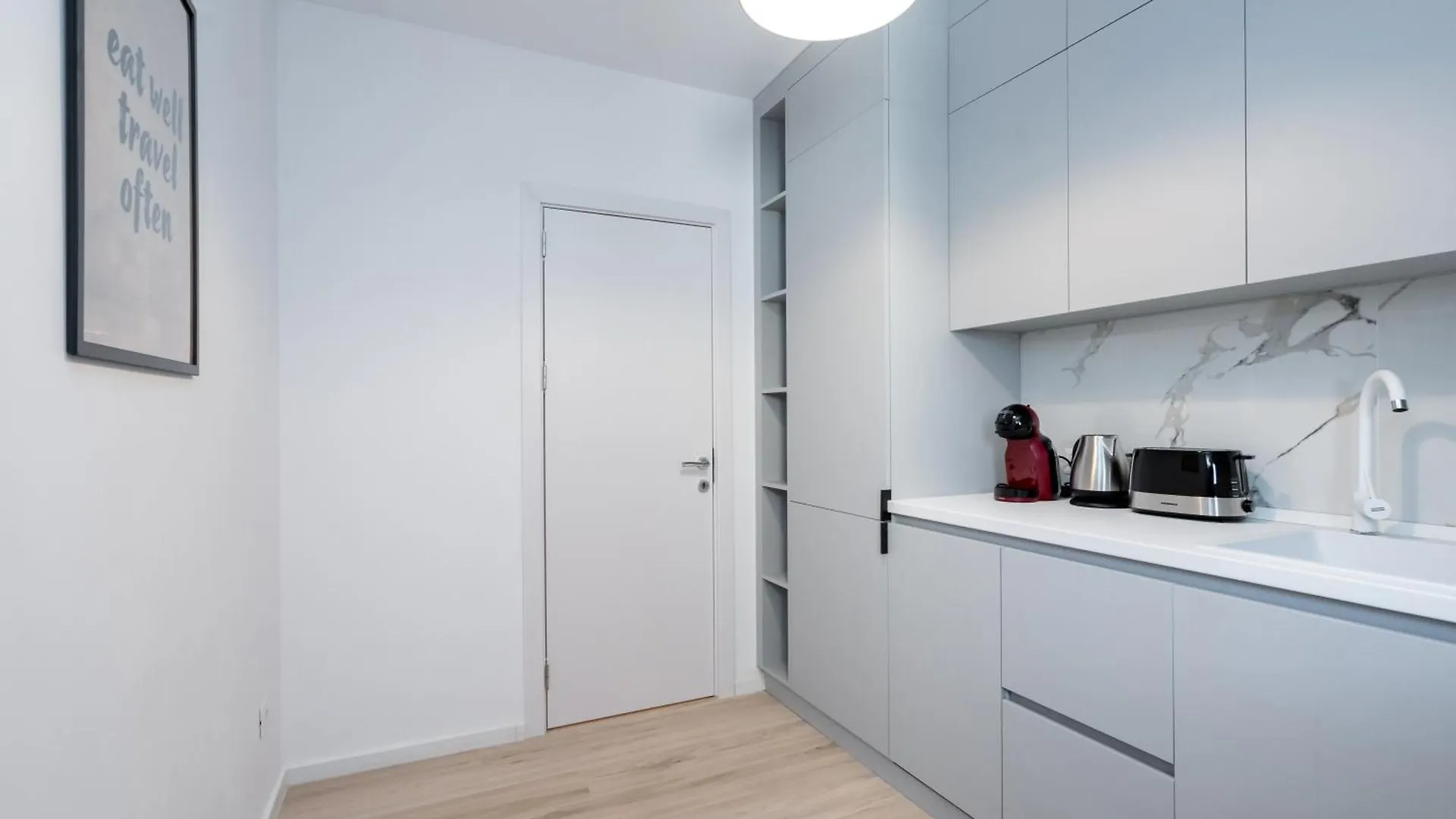 Majestic Apartments- With Parking Bukarest